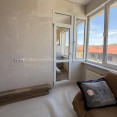Продам квартиру, Новоалександровская ул. , 2  ком., 41.40 м², частичный ремонт 