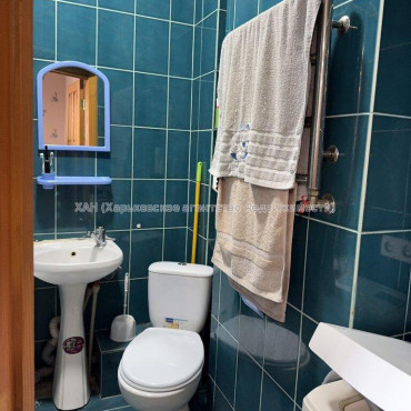 Продам квартиру, Новоалександровская ул. , 2  ком., 41.40 м², частичный ремонт 