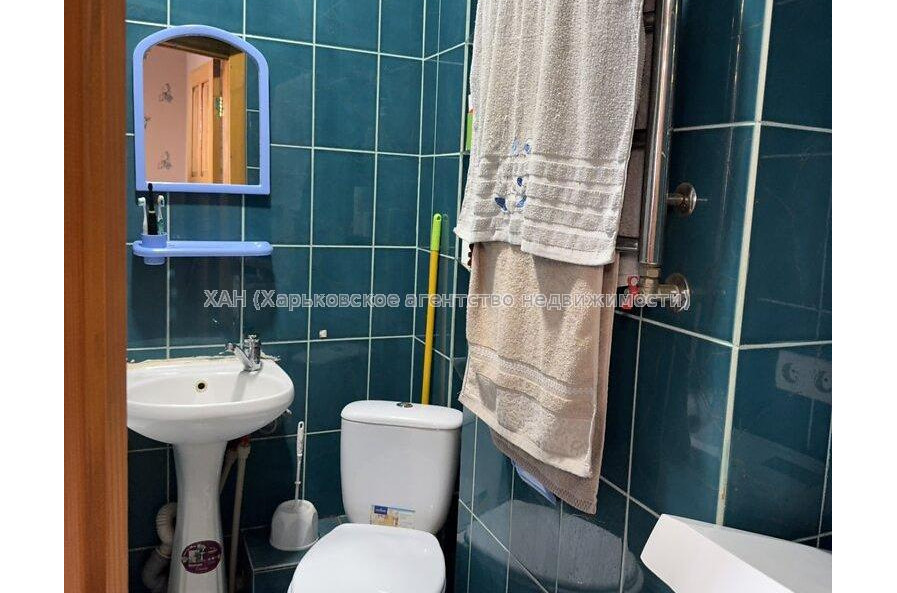 Продам квартиру, Новоалександровская ул. , 2  ком., 41.40 м², частичный ремонт 