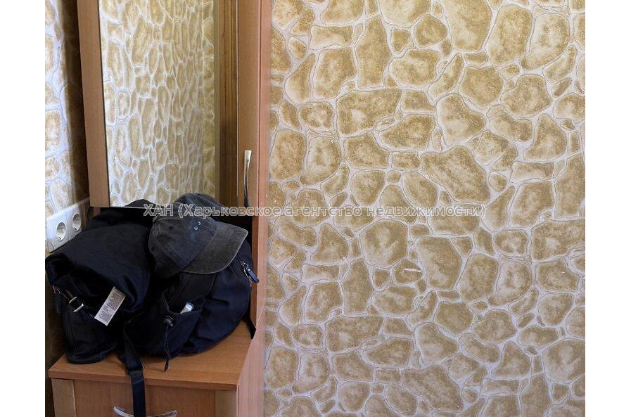 Продам квартиру, Новоалександровская ул. , 2  ком., 41.40 м², частичный ремонт 