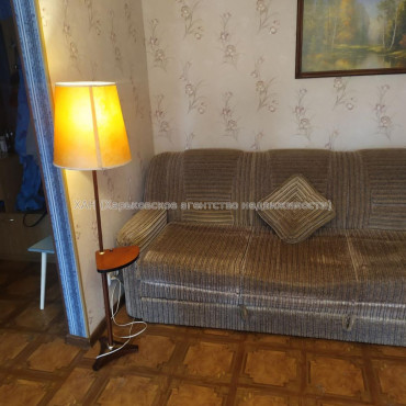 Продам квартиру, Каденюка ул. , 1 кім., 31 м², советский ремонт 