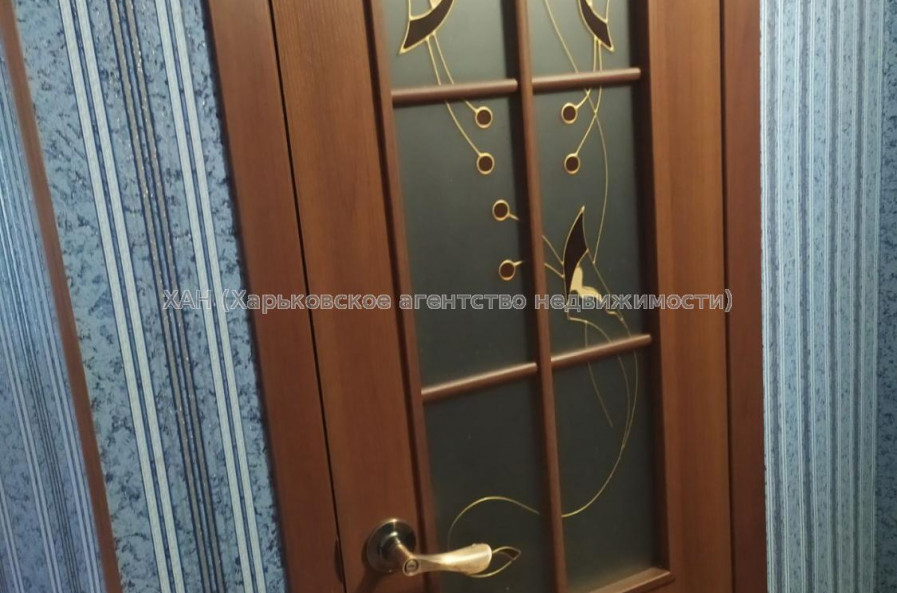 Продам квартиру, Каденюка ул. , 1 кім., 31 м², советский ремонт 