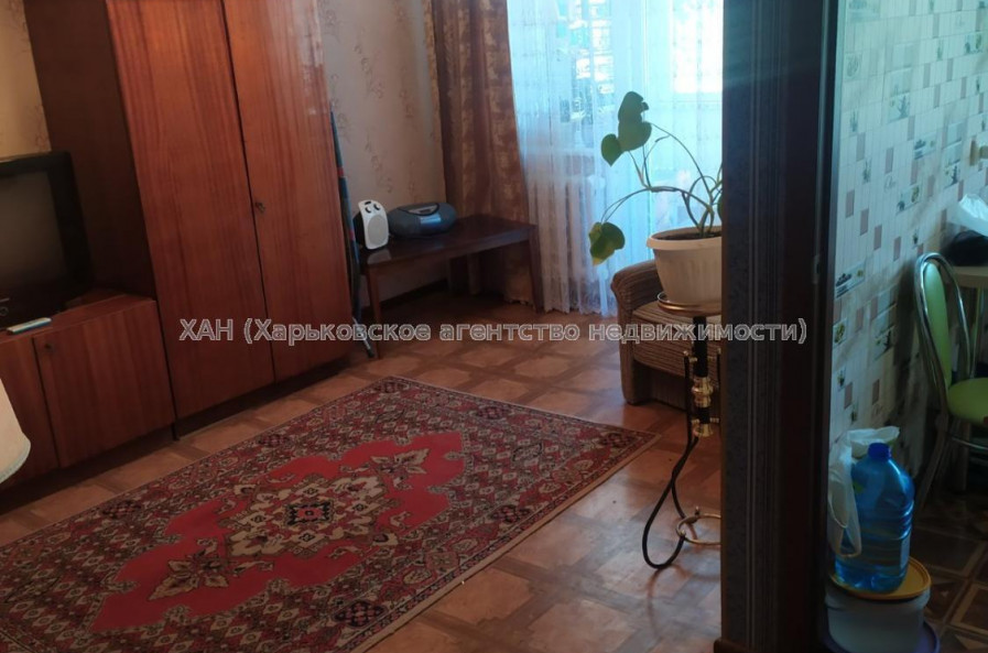 Продам квартиру, Каденюка ул. , 1 кім., 31 м², советский ремонт 