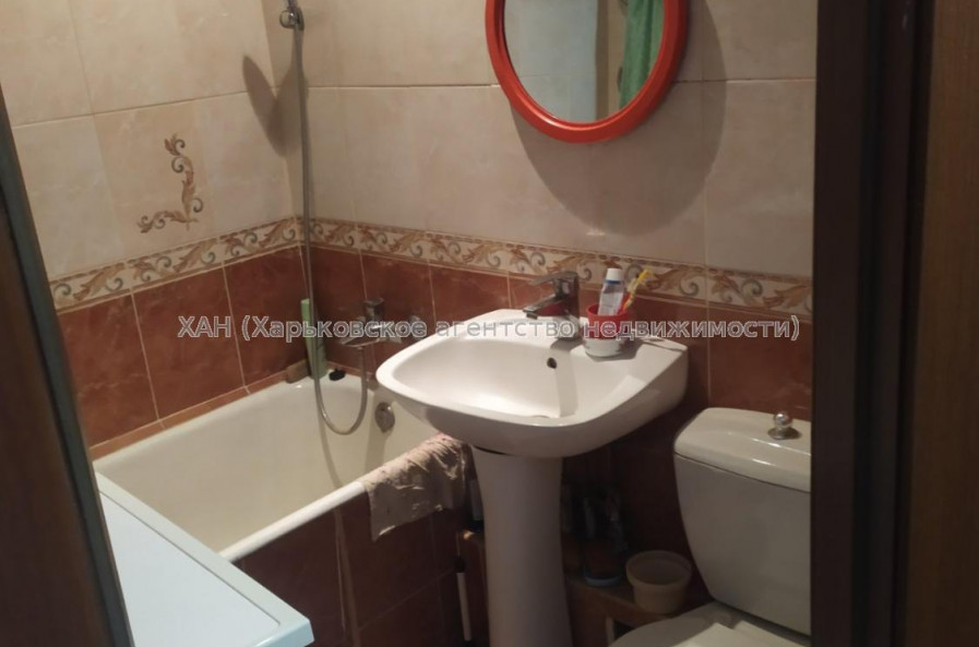 Продам квартиру, Каденюка ул. , 1 кім., 31 м², советский ремонт 