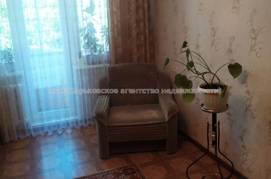 Продам квартиру, Каденюка ул. , 1 кім., 31 м², советский ремонт 