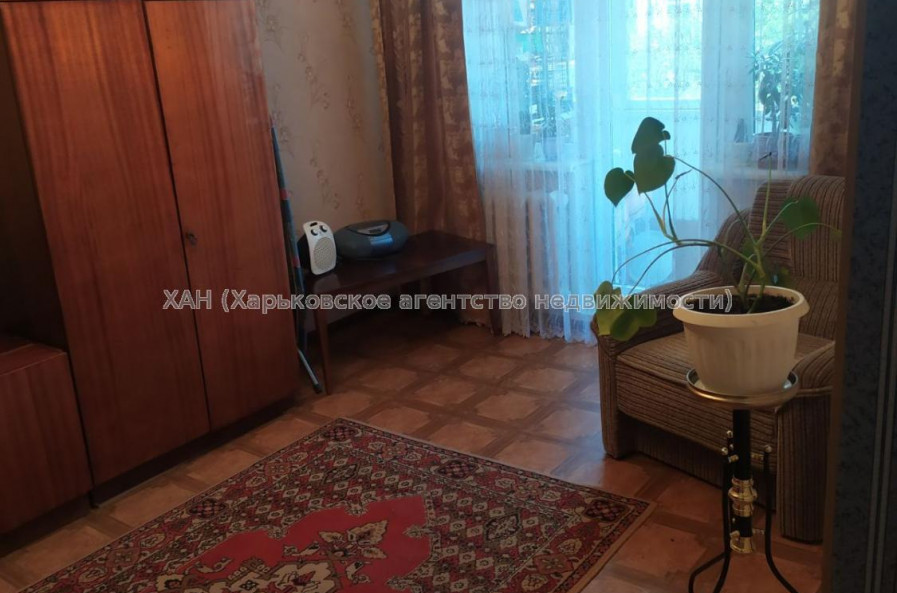 Продам квартиру, Каденюка ул. , 1 кім., 31 м², советский ремонт 