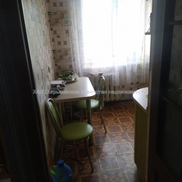 Продам квартиру, Каденюка ул. , 1 кім., 31 м², советский ремонт 