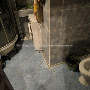 Продам квартиру, Семинарская ул. , 3  ком., 72 м², капитальный ремонт 