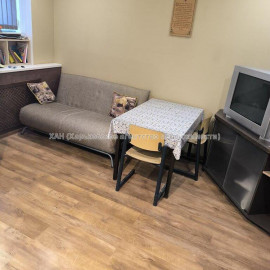 Продам квартиру, Семинарская ул. , 3 кім., 72 м², капитальный ремонт