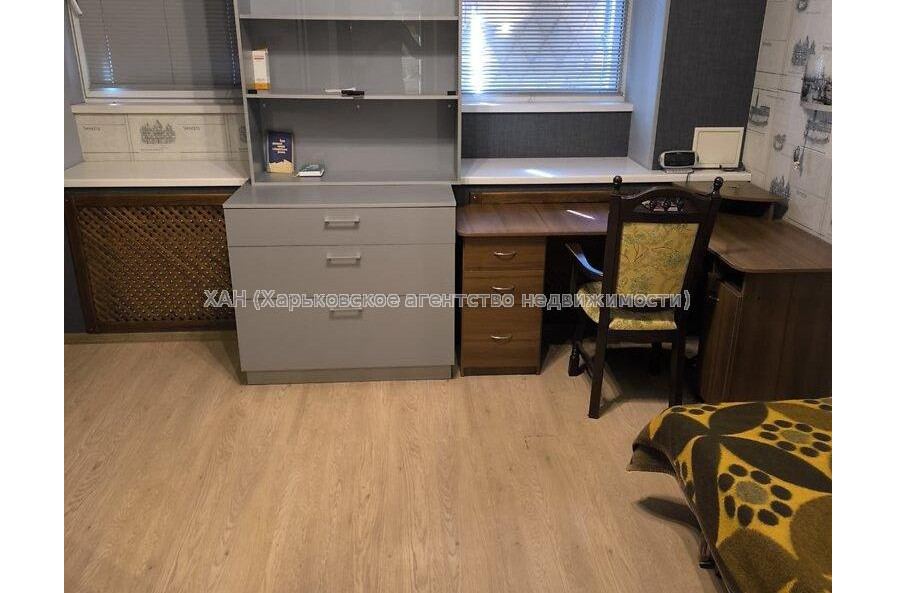 Продам квартиру, Семинарская ул. , 3  ком., 72 м², капитальный ремонт 