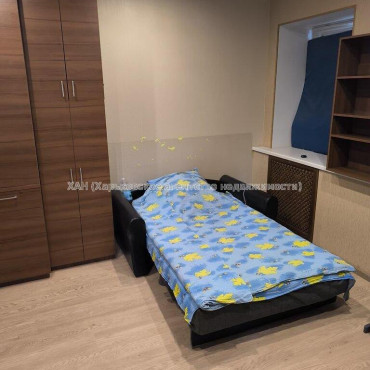 Продам квартиру, Семинарская ул. , 3  ком., 72 м², капитальный ремонт 