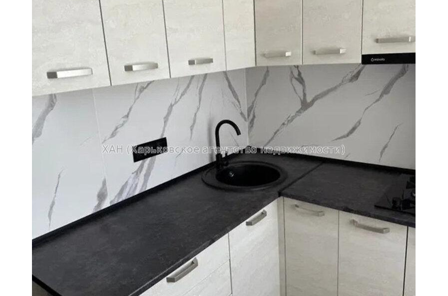 Продам квартиру, Байрона пр-т , 2  ком., 44 м², капитальный ремонт 