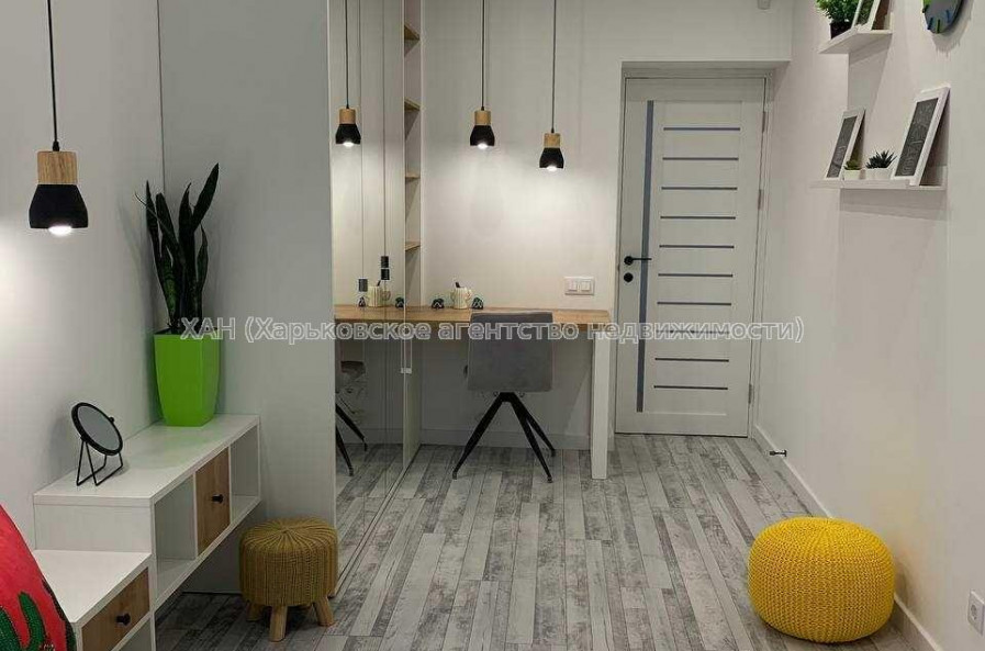 Продам квартиру, Астрономическая ул. , 1  ком., 46 м², евроремонт 