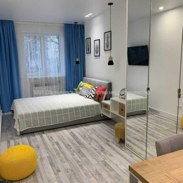 Продам квартиру, Астрономическая ул. , 1  ком., 46 м², евроремонт 