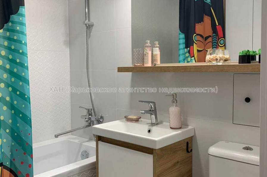Продам квартиру, Астрономическая ул. , 1  ком., 46 м², евроремонт 
