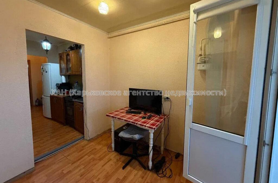 Продам квартиру, Молодежная ул. , 1  ком., 43.40 м², косметический ремонт 