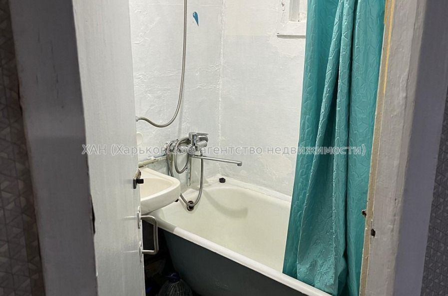Продам квартиру, Науки просп. , 1  ком., 32 м², советский ремонт 