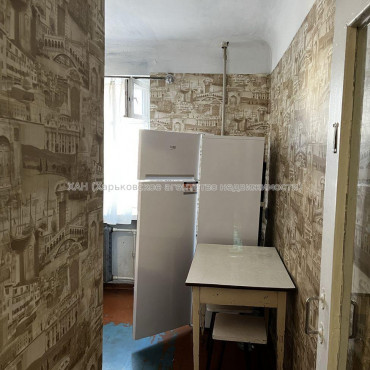 Продам квартиру, Науки просп. , 1  ком., 32 м², советский ремонт 