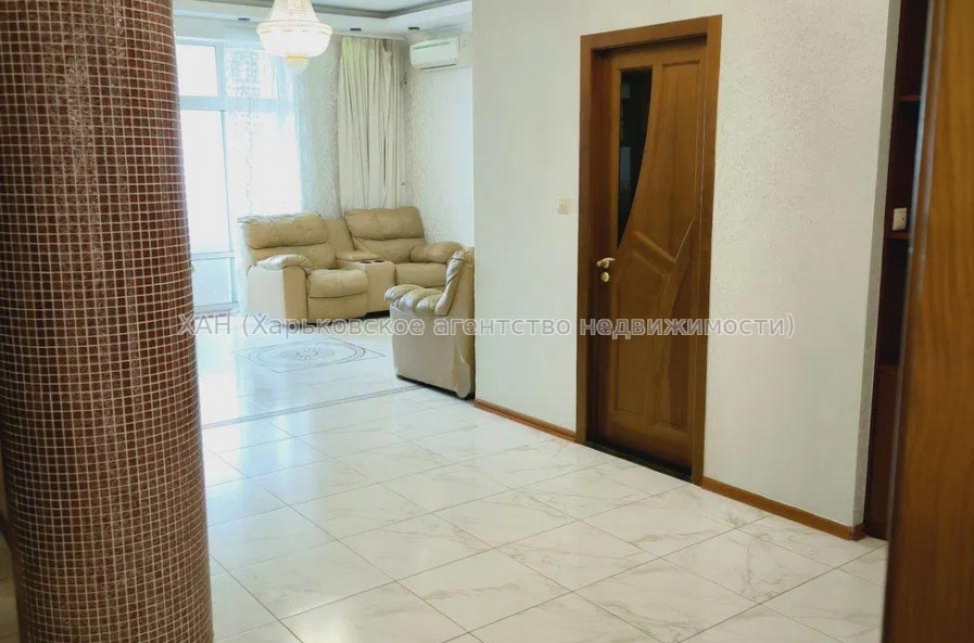 Продам квартиру, Гвардейцев Широнинцев ул. , 33 , 4  ком., 100 м², евроремонт 