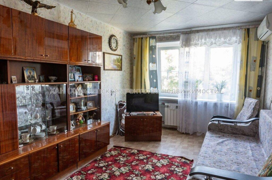 Продам квартиру, Героев Харькова просп. , 2  ком., 43 м², косметический ремонт 