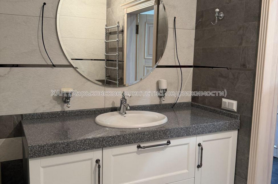 Продам квартиру, Станислава Парталы ул. , 1  ком., 51 м², евроремонт 