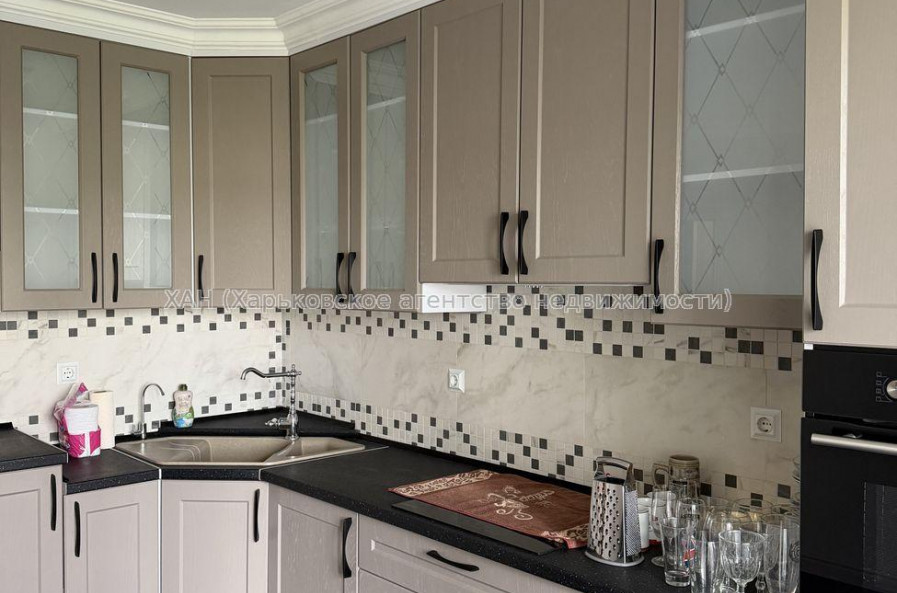 Продам квартиру, Станислава Парталы ул. , 1  ком., 51 м², евроремонт 