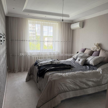 Продам квартиру, Станислава Парталы ул. , 1  ком., 51 м², евроремонт 