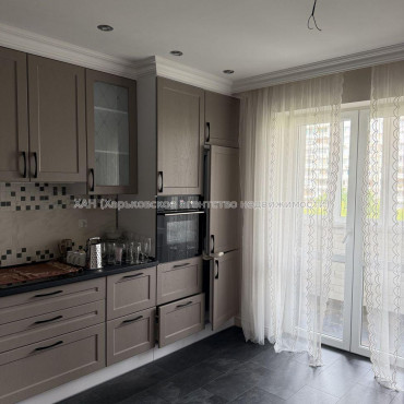 Продам квартиру, Станислава Парталы ул. , 1  ком., 51 м², евроремонт 