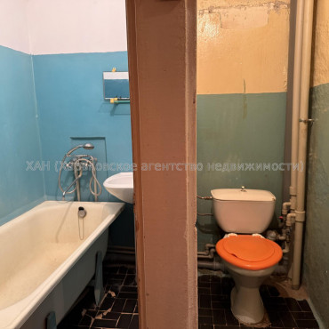 Продам квартиру, Салтовское шоссе , 155/93 , 3  ком., 64 м², без ремонта 