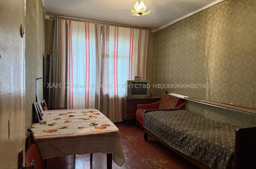 Продам квартиру, Салтовское шоссе , 155/93 , 3  ком., 64 м², без ремонта 