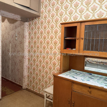 Продам квартиру, Салтовское шоссе , 155/93 , 3  ком., 64 м², без ремонта 