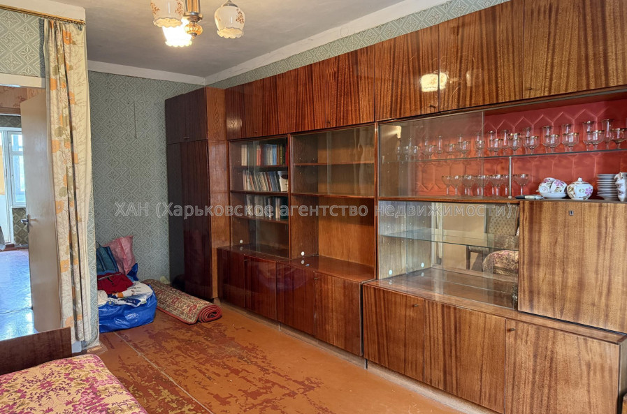Продам квартиру, Салтовское шоссе , 155/93 , 3  ком., 64 м², без ремонта 