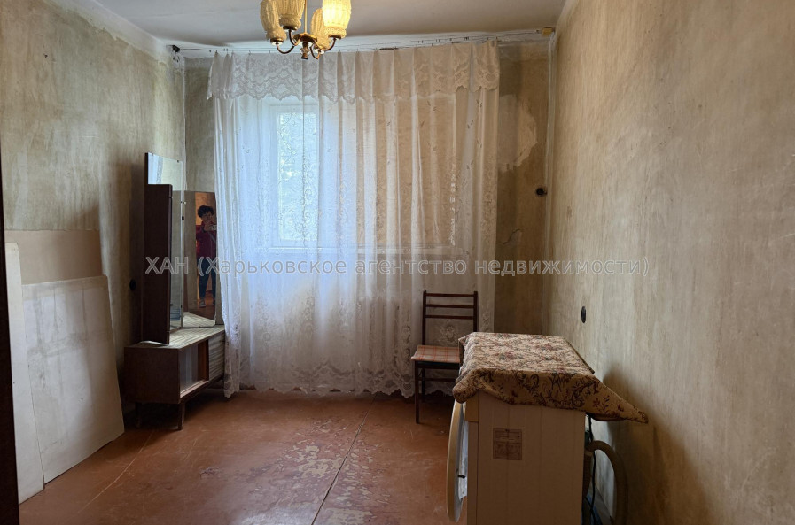 Продам квартиру, Салтовское шоссе , 155/93 , 3  ком., 64 м², без ремонта 