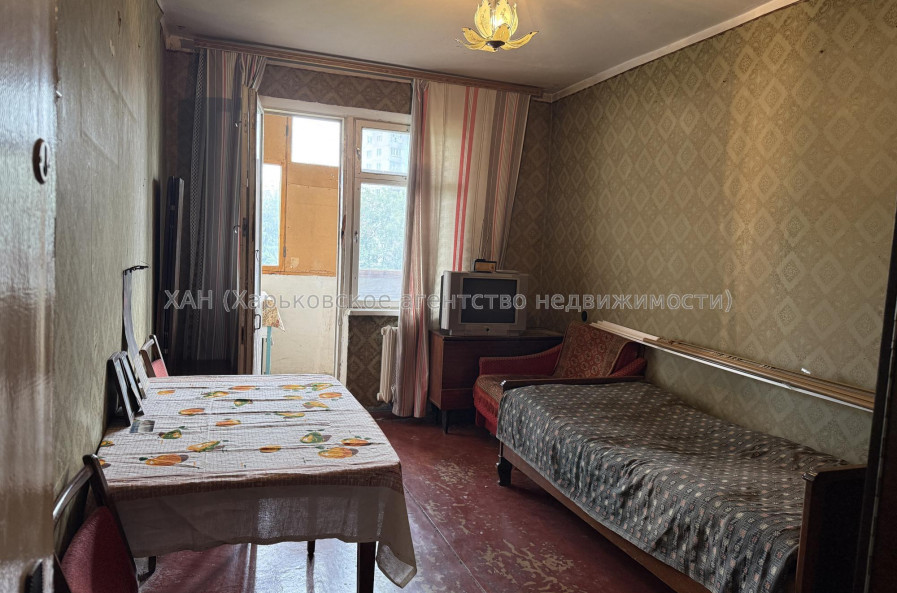 Продам квартиру, Салтовское шоссе , 155/93 , 3  ком., 64 м², без ремонта 