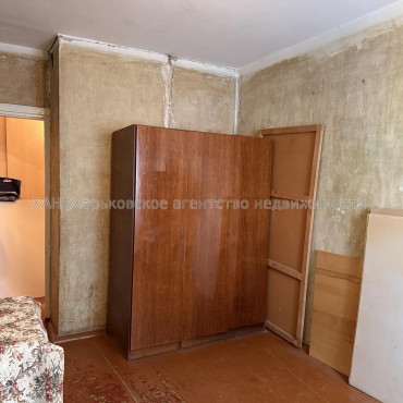 Продам квартиру, Салтовское шоссе , 155/93 , 3  ком., 64 м², без ремонта 