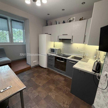 Продам квартиру, Велозаводская ул. , 2  ком., 57.50 м², евроремонт 