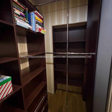 Продам квартиру, Велозаводская ул. , 2  ком., 57.50 м², евроремонт 