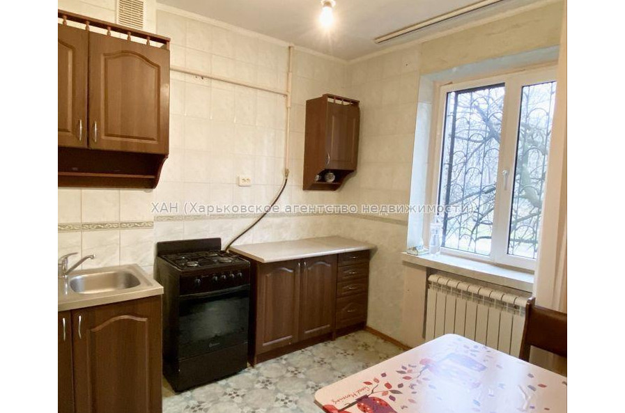 Продам квартиру, Байрона пр-т , 1 кім., 34 м², советский ремонт 