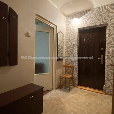 Продам квартиру, Байрона пр-т , 1 кім., 34 м², советский ремонт 