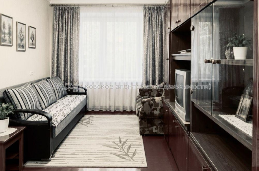 Продам квартиру, Байрона пр-т , 1 кім., 34 м², советский ремонт 