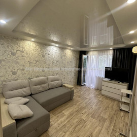 Продам квартиру, Байрона пр-т , 2  ком., 45 м², капитальный ремонт