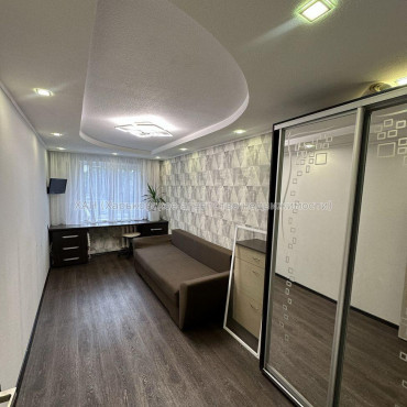 Продам квартиру, Байрона пр-т , 2  ком., 45 м², капитальный ремонт 
