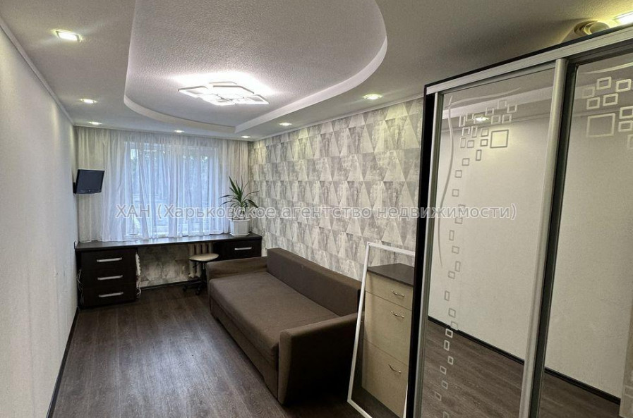 Продам квартиру, Байрона пр-т , 2  ком., 45 м², капитальный ремонт 