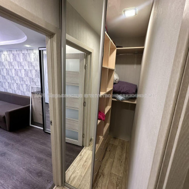Продам квартиру, Байрона пр-т , 2  ком., 45 м², капитальный ремонт 