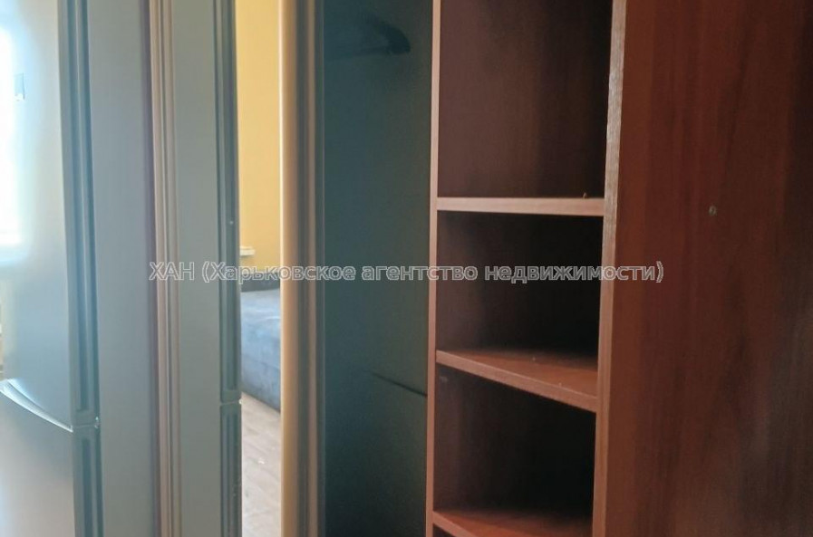 Продам квартиру, Большая Панасовская ул. , 1 кім., 17.80 м², косметический ремонт 