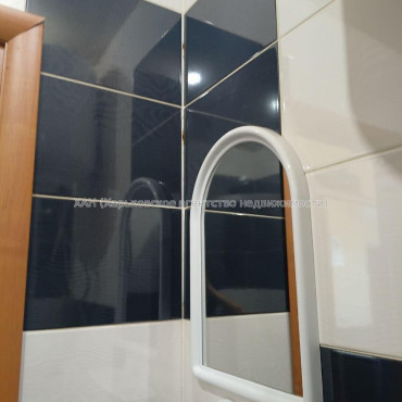 Продам квартиру, Большая Панасовская ул. , 1 кім., 17.80 м², косметический ремонт 