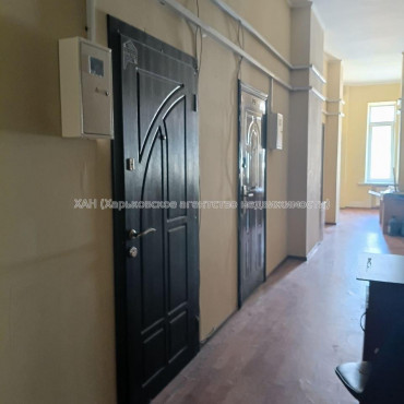 Продам квартиру, Большая Панасовская ул. , 1 кім., 17.80 м², косметический ремонт 