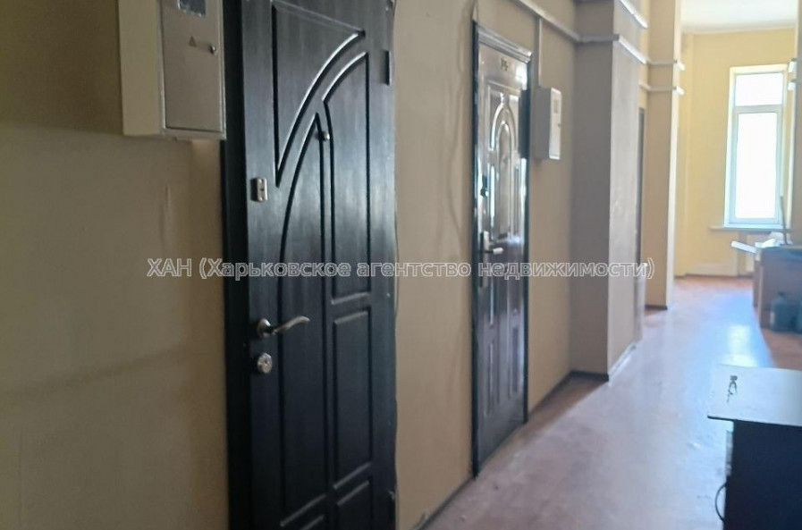 Продам квартиру, Большая Панасовская ул. , 1 кім., 17.80 м², косметический ремонт 