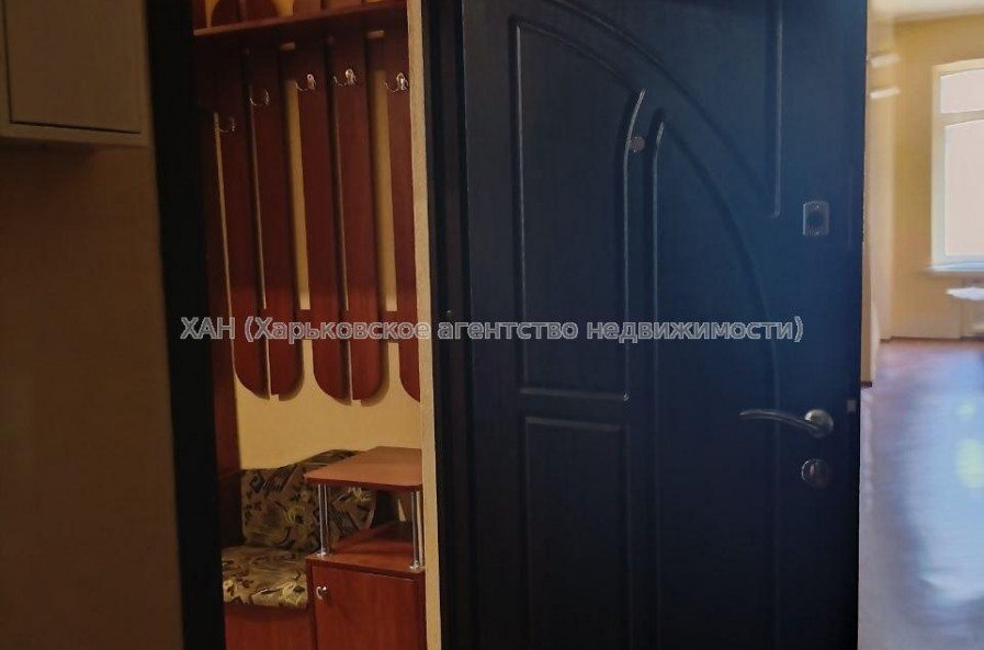 Продам квартиру, Большая Панасовская ул. , 1 кім., 17.80 м², косметический ремонт 