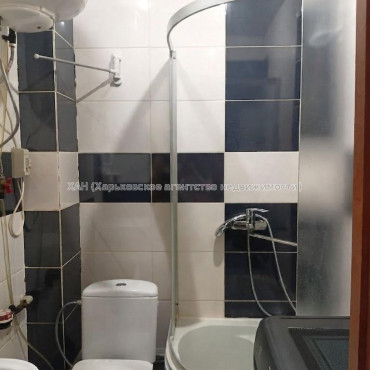 Продам квартиру, Большая Панасовская ул. , 1 кім., 17.80 м², косметический ремонт 